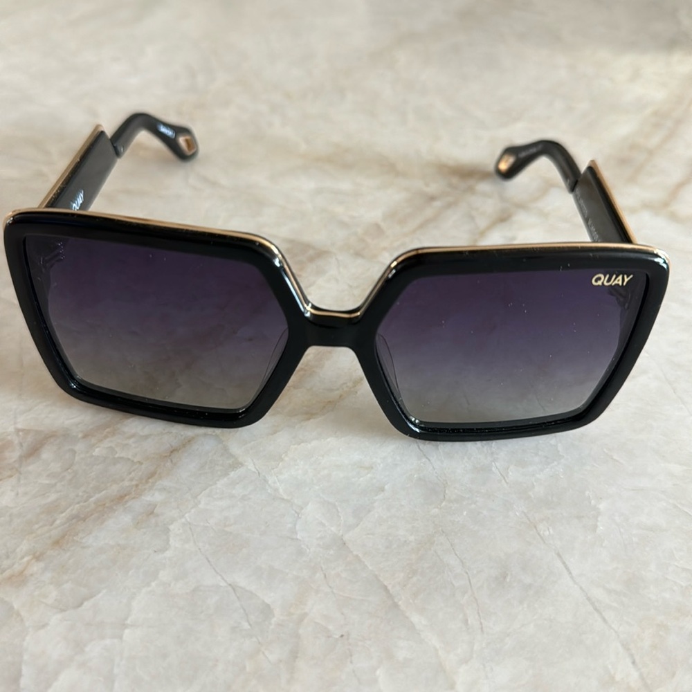 Quay sunglasses *polarized